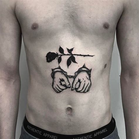 tatuajes para hombres abdomen bajo|Las 10 mejores ideas e inspiración sobre tatuaje hombre。